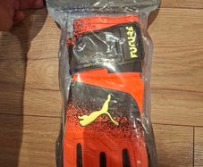 puma goalkeeper gloves