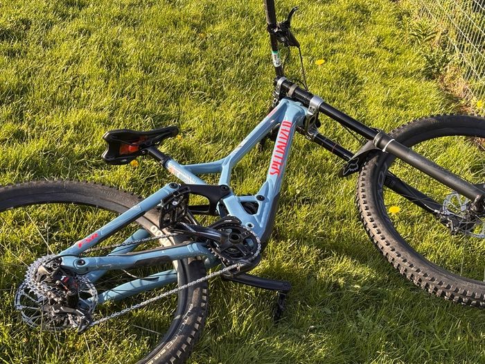 mountain bike specialised demo expert