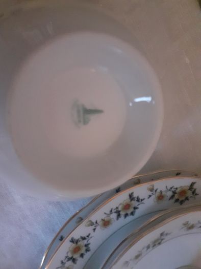 Vintage 21pce China Floral Tea Set.