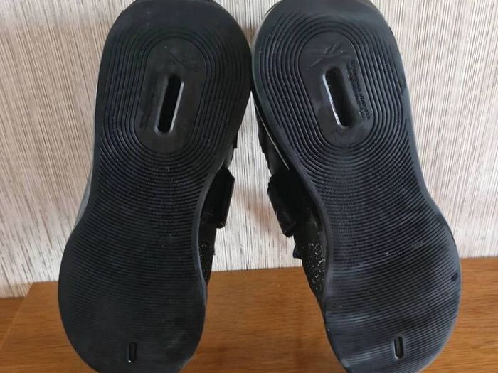 Reebok weightlifting shoes