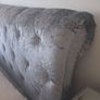 5ft Grey Crush Velvet Sleigh Bedframe. Image 4