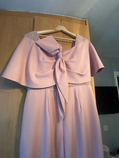 Mother of the bride/gromm dress+hatinator suze 14