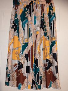 Perfect for Summer. stunning nautical themed midi skirt