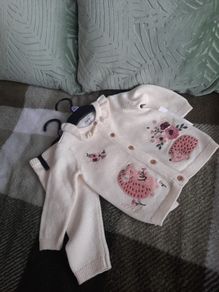 baby's 2 piece cream knit set