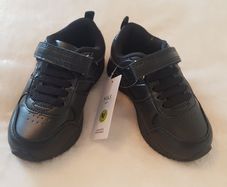Boys Marks + Spencer black leather runner shoes size J8