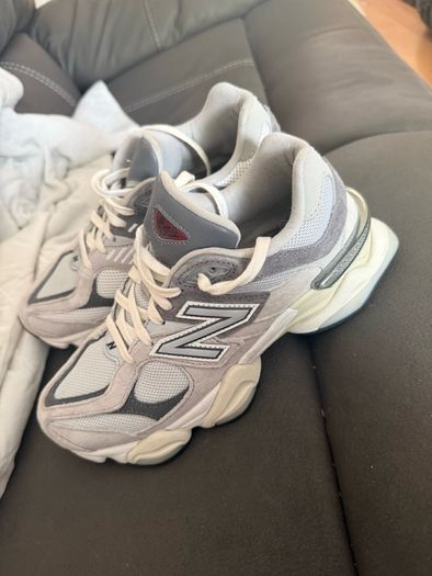 New Balance 9060
