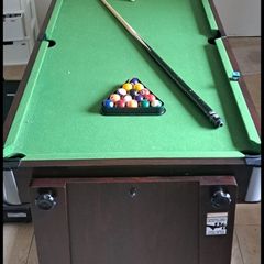 2 in 1 Air Hockey & Pool Combo Table. 5 feet by 2.5 feet