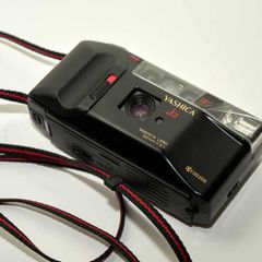 Yashica J2 35mm Film Camera - 32mm F3.5 Lens