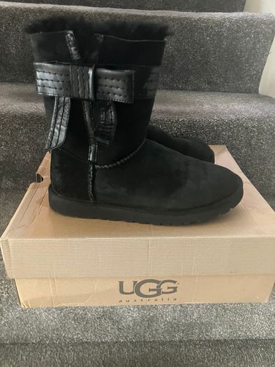Ladies Black Suede Josette Ugg Australia Boots with Leather Bow Size UK4.5
