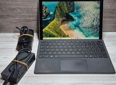 Microsoft Surface Laptop (1769) i5-7300U 8GB RAM 256GB SSD Windows 11
