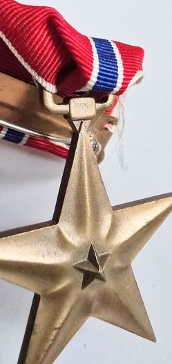 WW2 US Army Bronz Star Award + box