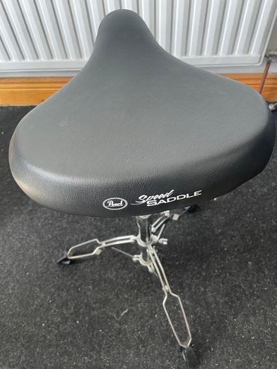 Pearl drum throne (bike saddle)