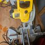 Dewalt mitre sliding saw Image 2
