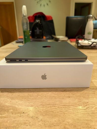 Macbook