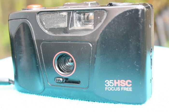 1980`s Hanimex 35 Hsc 35mm Viewfinder Film Camera In Very Good Condition