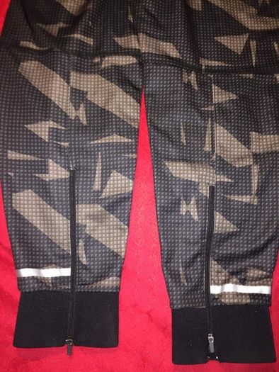 Emporio Armani Vigor EA 7 men's bottoms