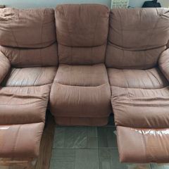 Reclining sofa