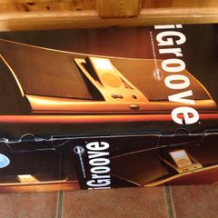 BNIB iGroove Docking Station