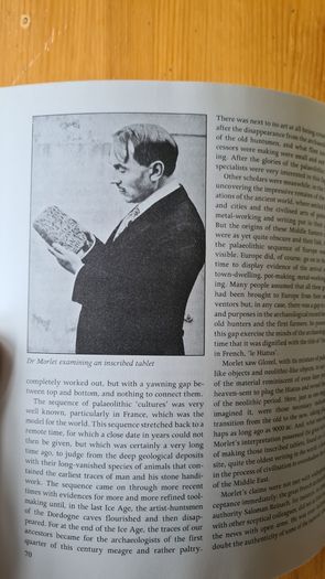 Chronicle. Essays From Ten Years Of Television Archaeology Bbc. TV. FIRST EDITION 1978.Hardback With Dustjacket In Very Good Condition. Large Volume Book.