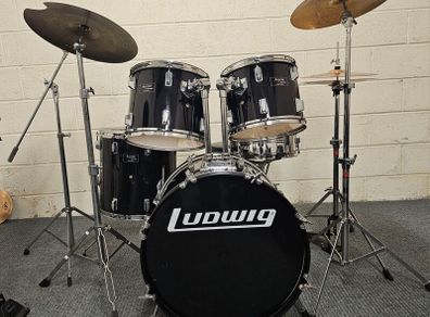 Ludwig accent drum kit