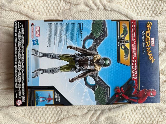 Hasbro Spider-Man Homecoming: Electronic Marvel's Vulture 12" new Please look at the pictures