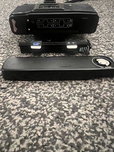 Contax 137 MD Quartz Camera with Accessories (see description)