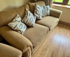 A matching 3 seater and 2 seater sofa