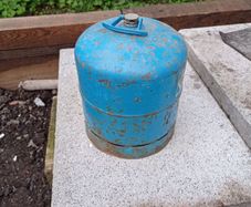 camping gas cylinder   907