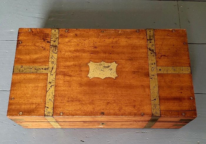 Antique campaign surgeons box