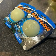 Brand New Chuckit Max Glow Balls Small Dog Size 2 Pack