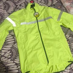 Hi vis running jacket