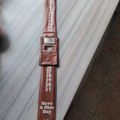 VINTAGE keyring/tie shape foldable calender