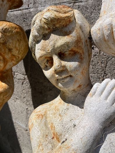 Two cherubs, early Georgian