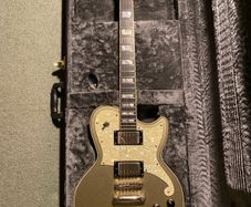 D'Angelico Atlantic Deluxe Desert Gold
