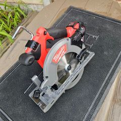 Milwaukee skill saw and 5ah battery