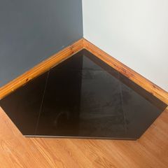 Black Marble Corner Piece