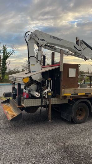 Pole Truck