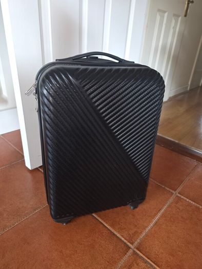 Cabin suitcase