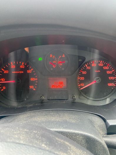 Peugoet Partner Van