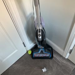 Vacuum and washing floors - Bissel crosswave