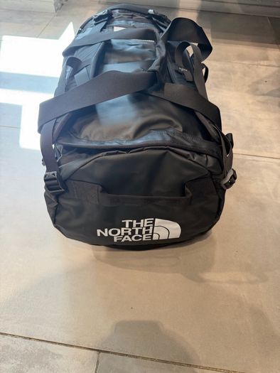 North face medium duffel bag