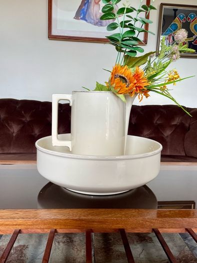 Large Sarreguemines France Ivory Washbasin and Jug Art Deco 1920s to 50s