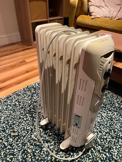 Electric oil filled radiator