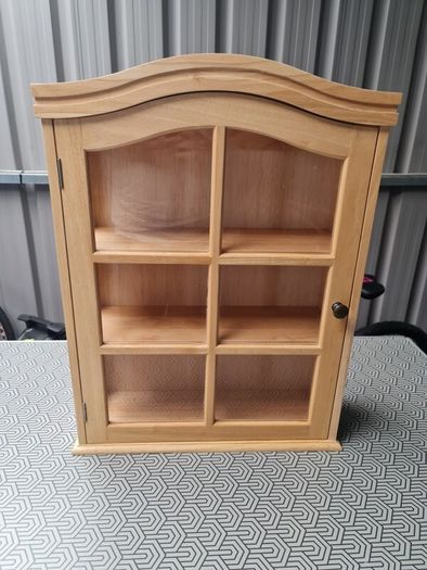 Cabinet Display case