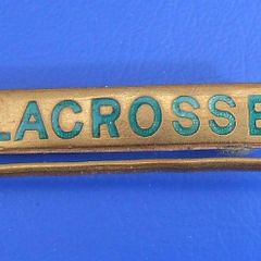 LACROSSE enamel badge (1950's or earlier)