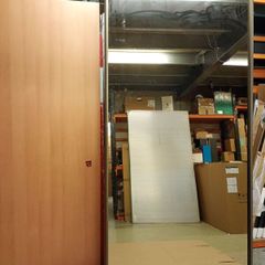 Set of sliding mirror doors