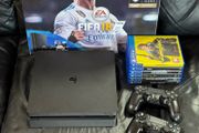 Playstation 4 Slim 500GB, 2x DualShock 4, Games