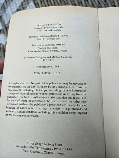 Ireland 1846-1847. Prelude To Hatred. By Thomas Gallagher. Paperback In Good Condition.  See Photos For Same.