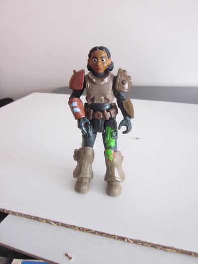 Disney Pixar Lightyear Space Ranger Defence Figure Mo