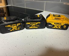 Dewalt 18V Batteries & Charger